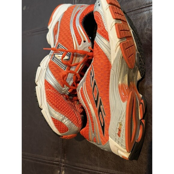 New Balance Ultra Lite 902 Orange Men’s Size 8 Lightweight Cross Country Run main image 5